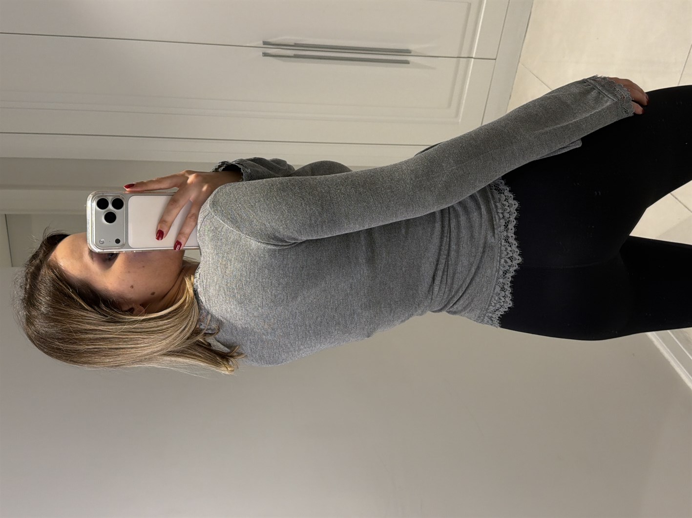 Freya Gri Dantel Bağlamalı Bluz