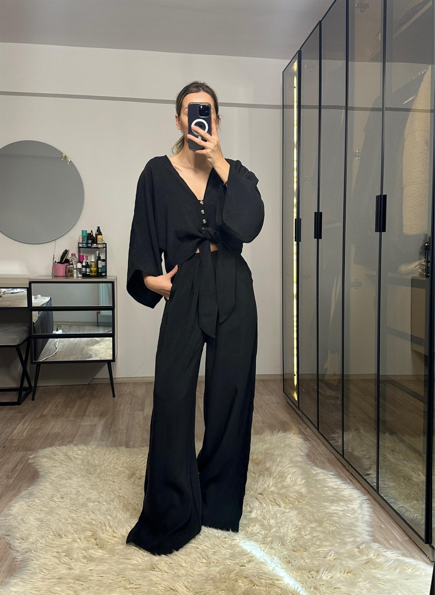 Gemma Siyah Önü Bağlamalı Salaş Kollu Pantolon Bluz Takım