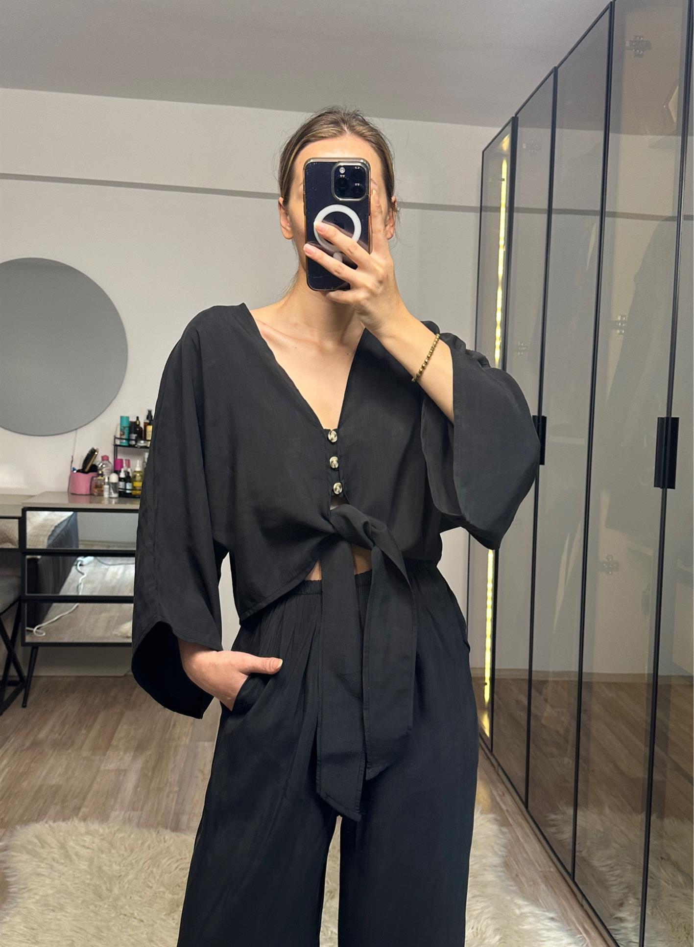 Gemma Siyah Önü Bağlamalı Salaş Kollu Pantolon Bluz Takım