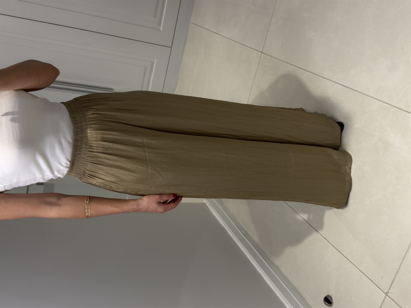 Hadley Vizon Kırışık Görünümlü İpek Saten Pantolon