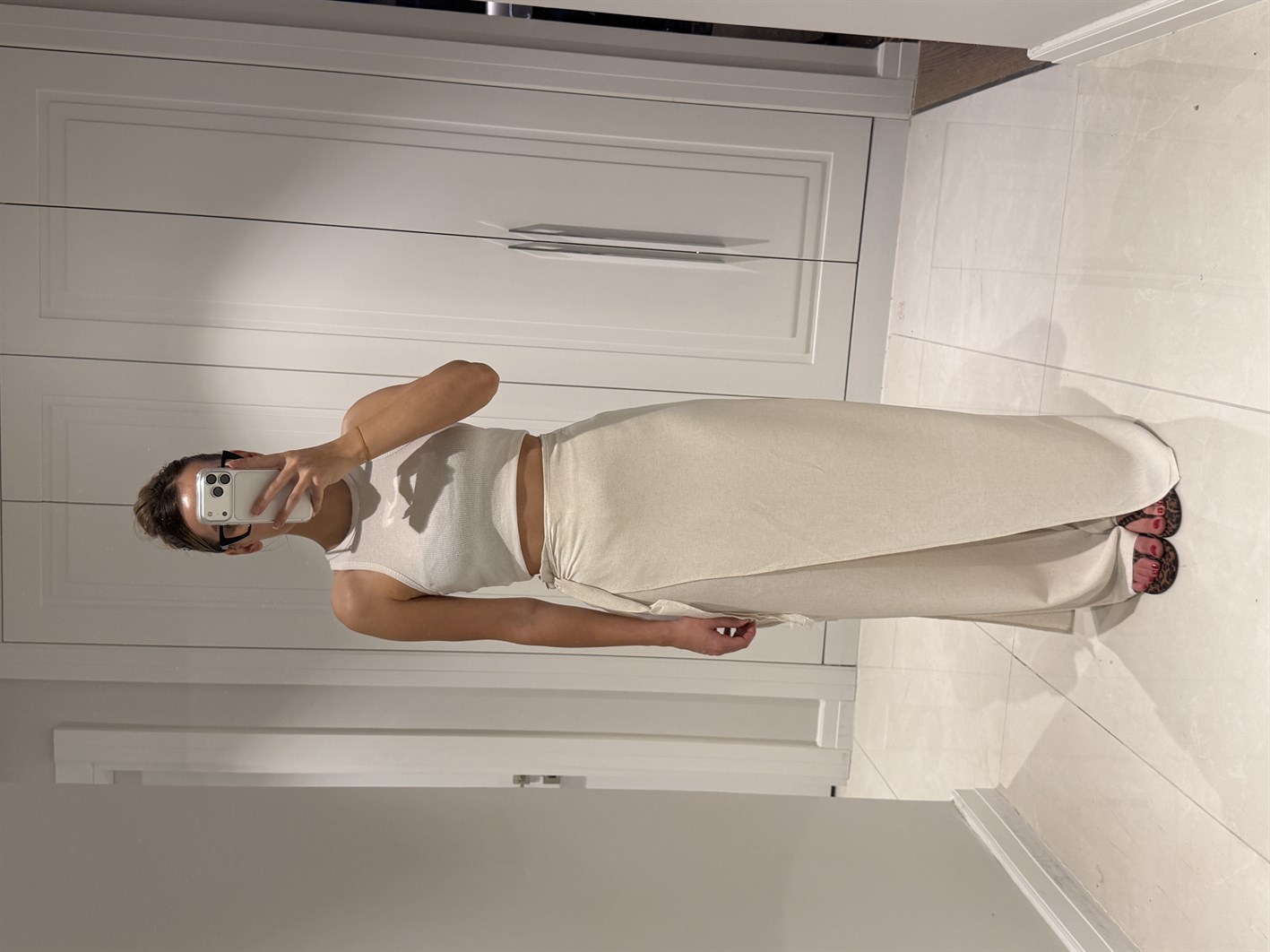 Isla Bej Ön ve Arka Kapaklı Keten Pantolon