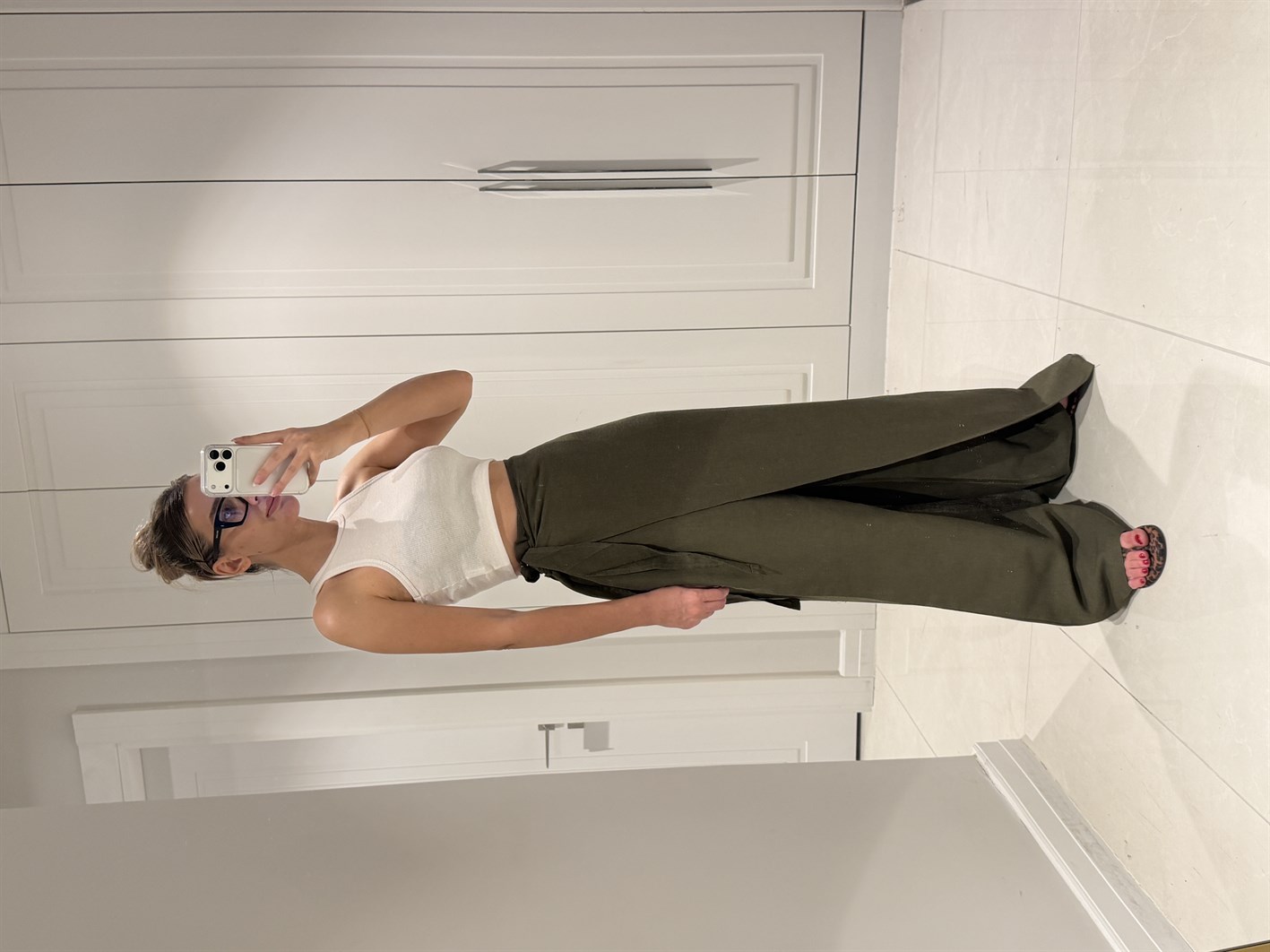 Isla Haki Ön ve Arka Kapaklı Keten Pantolon