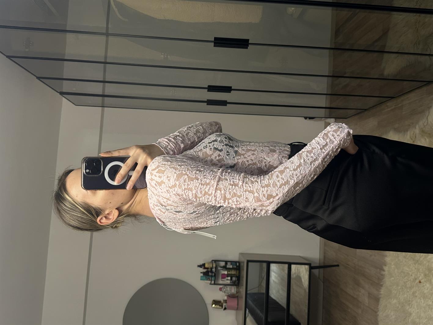 Jessica Pembe Dantel Bluz