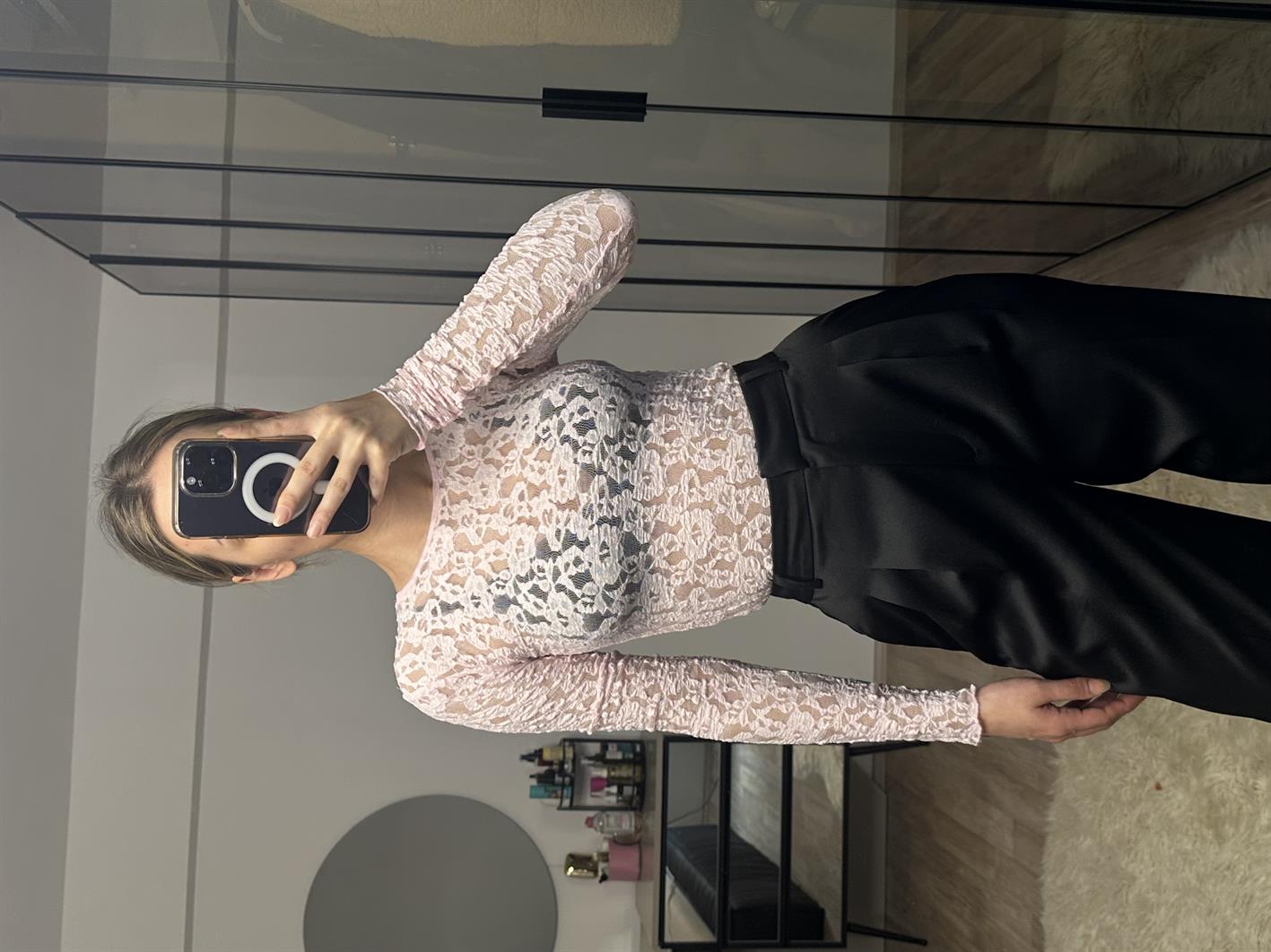 Jessica Pembe Dantel Bluz