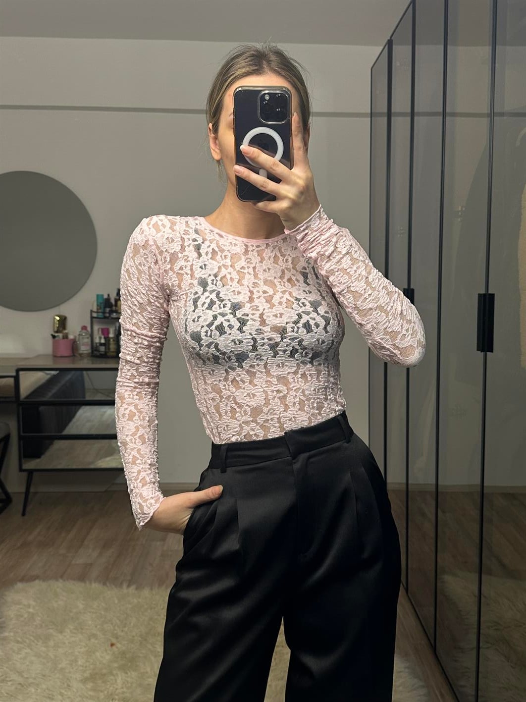 Jessica Pembe Dantel Bluz