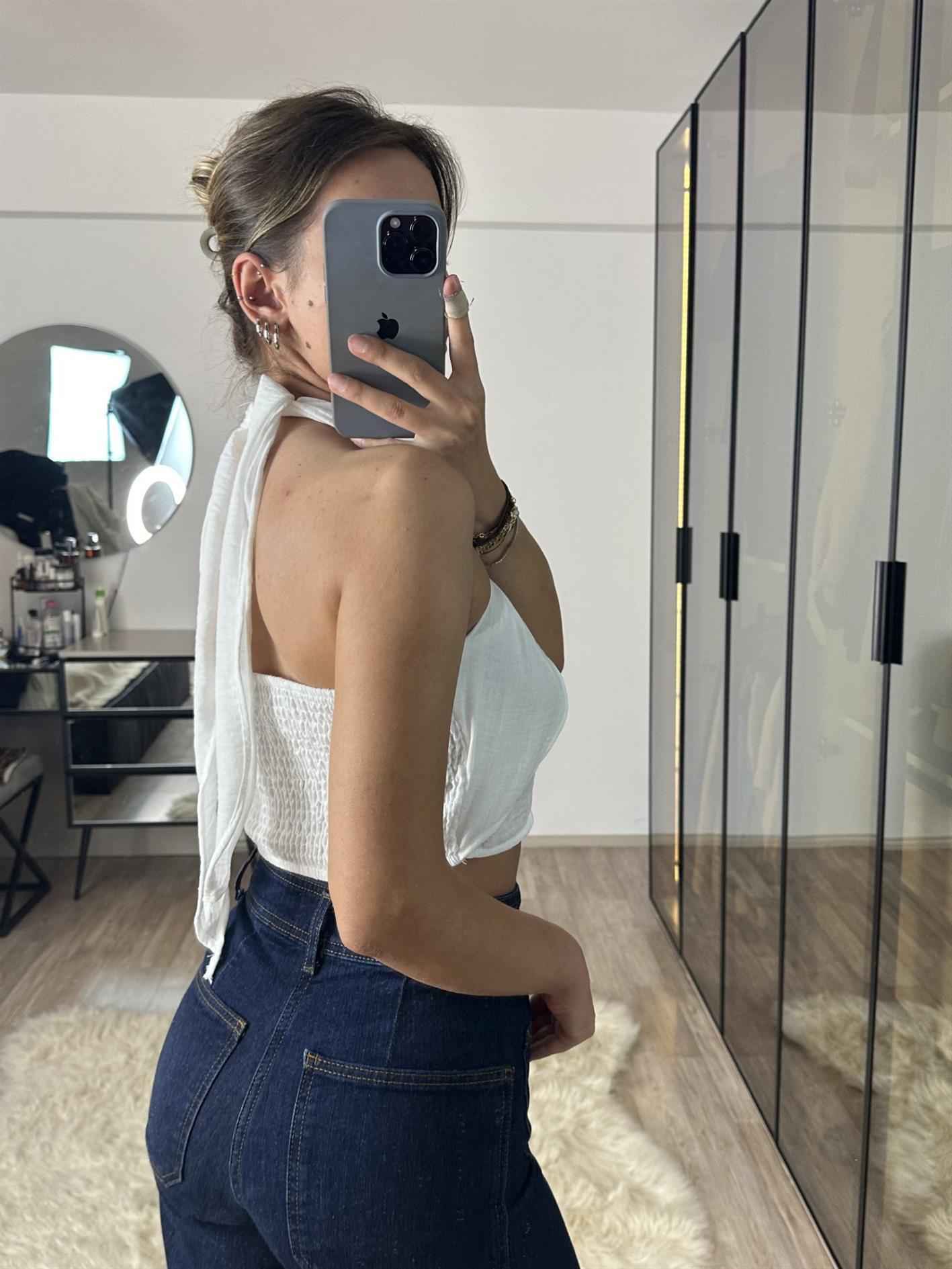 Layla Beyaz Boyundan Bağlamalı Crop Top
