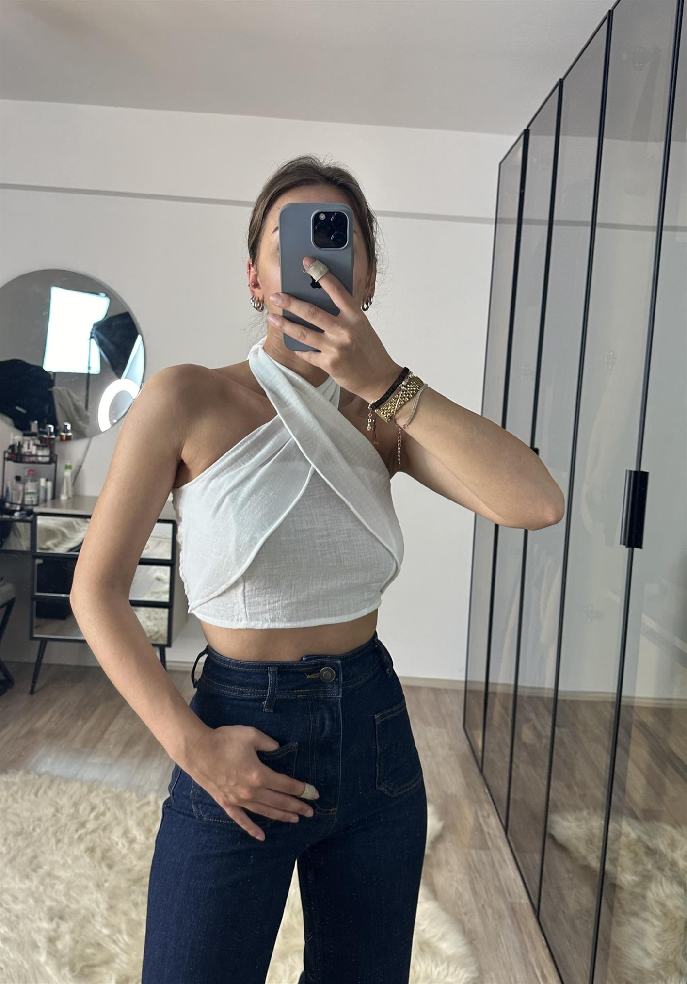 Layla Beyaz Boyundan Bağlamalı Crop Top