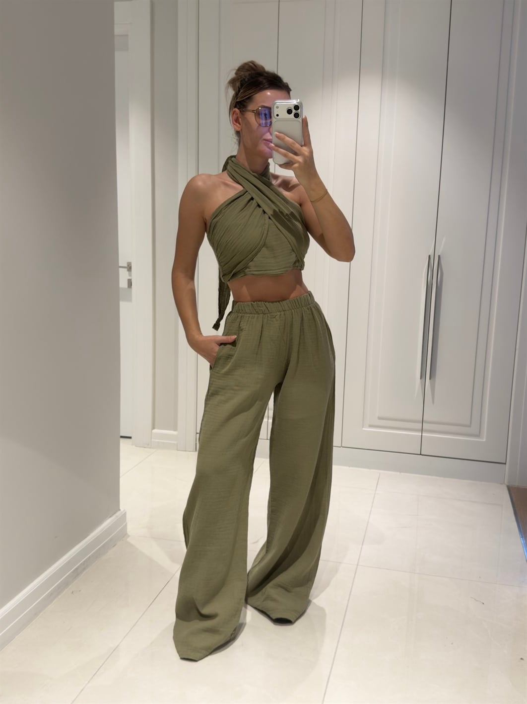 Mia Haki Müslin Kumaş Boyundan Bağlamalı Pantolon Bluz Takım