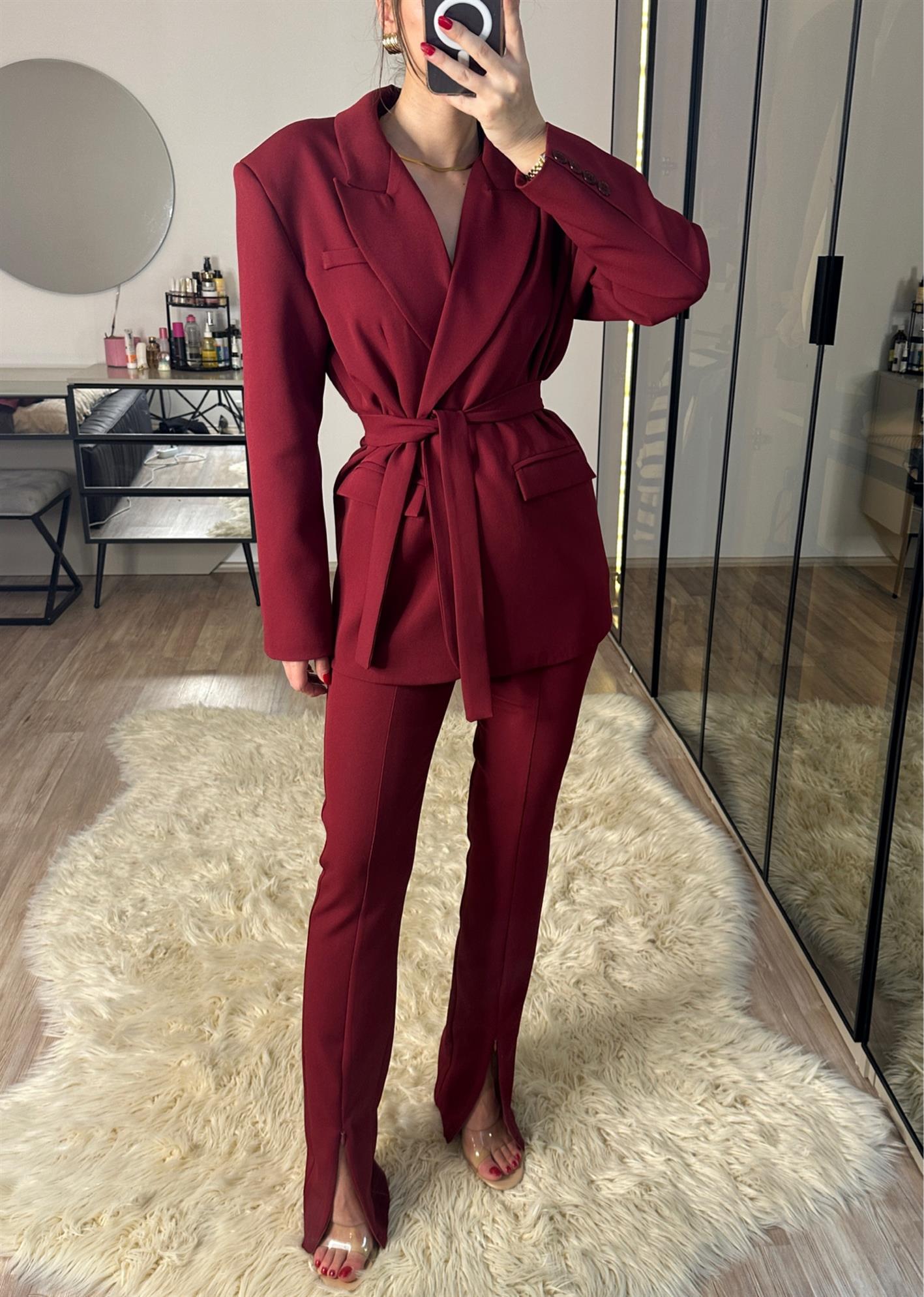 Olivia Bordo Bağlama Detaylı Tasarım Takım