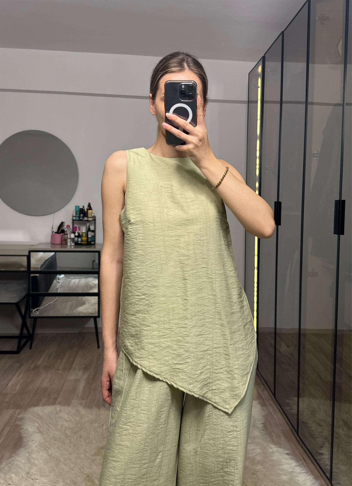 Perla Yeşil Asimetrik Bluz Pantolon Takım