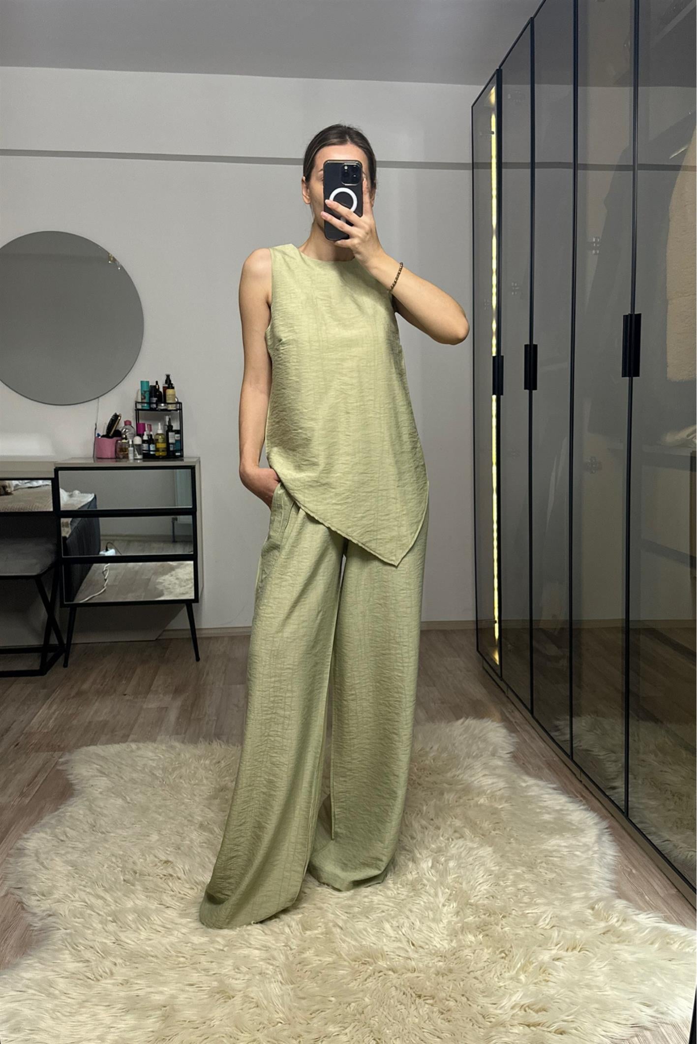 Perla Yeşil Asimetrik Bluz Pantolon Takım