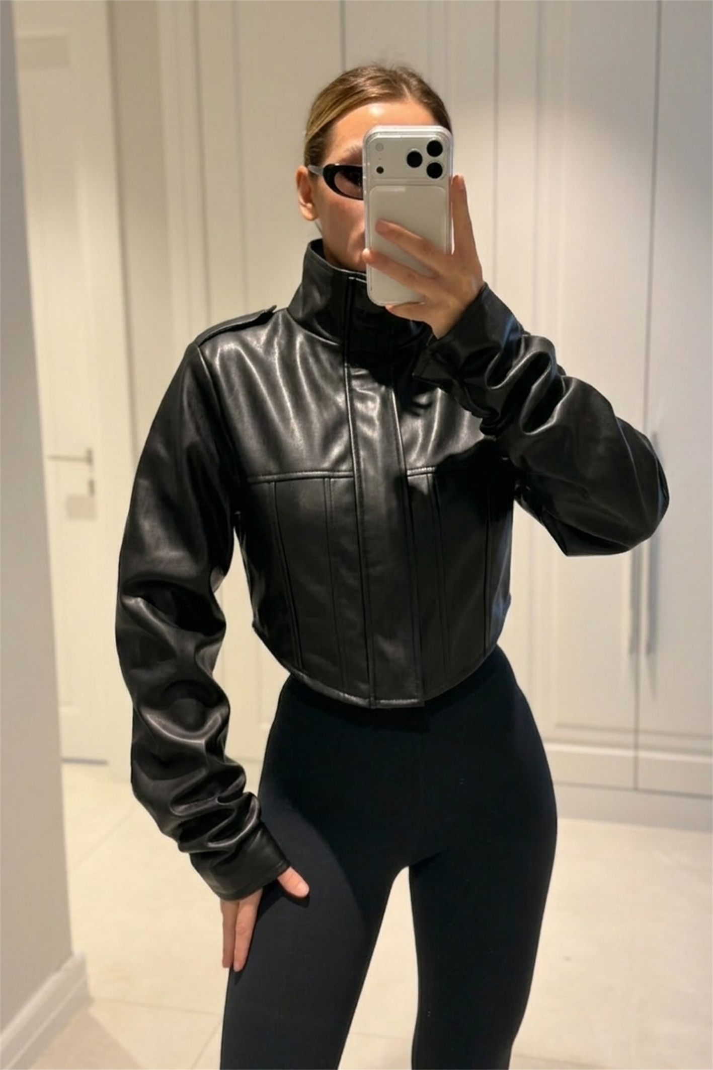 Rebecca Siyah Crop Deri Ceket