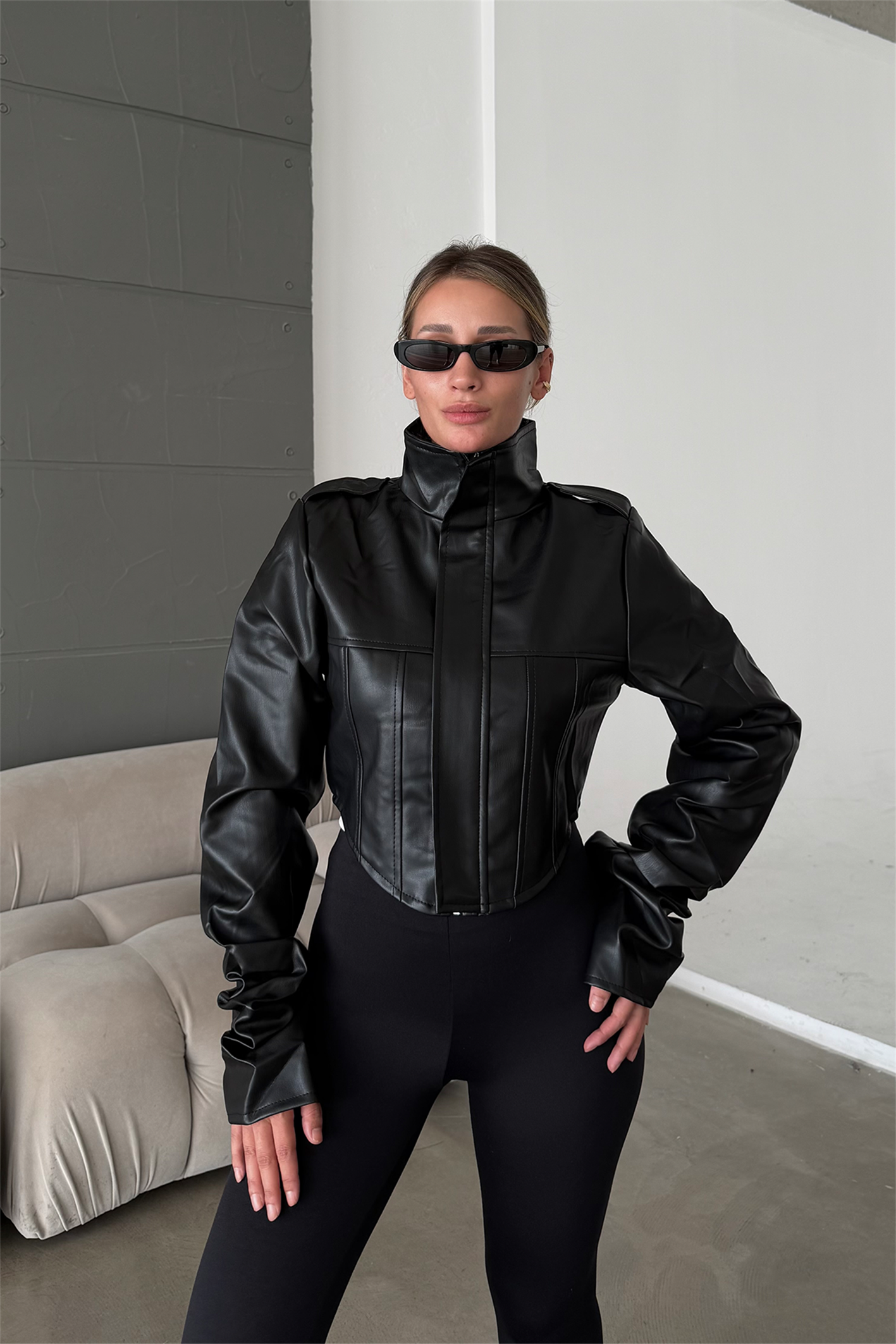 Rebecca Siyah Crop Deri Ceket