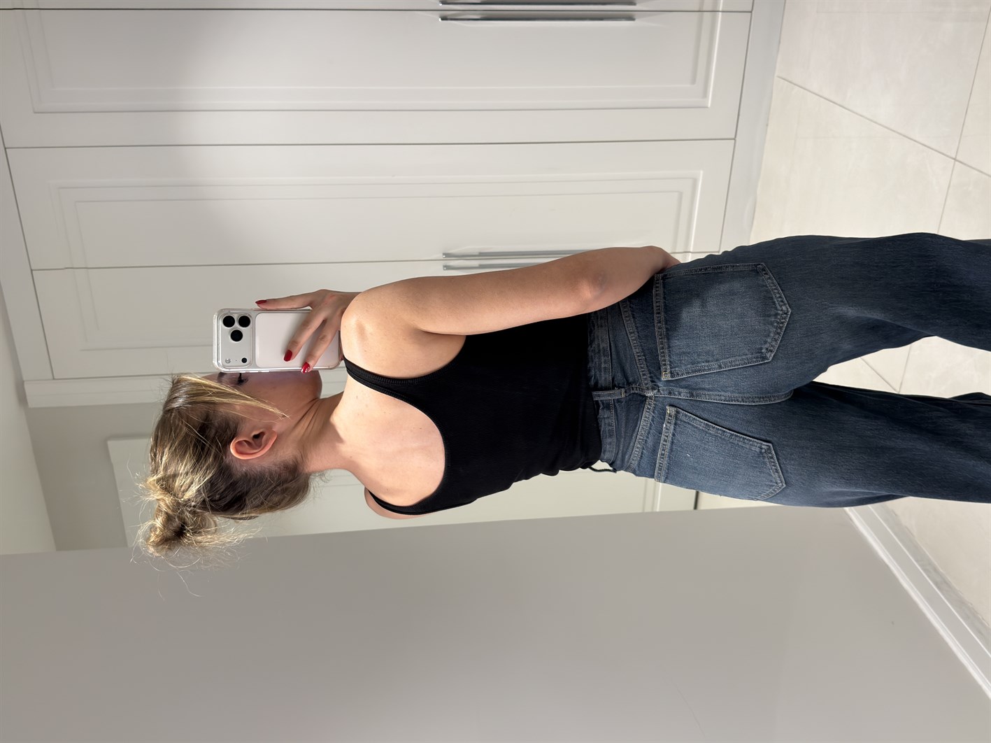 Sophia Siyah Askılı Atlet