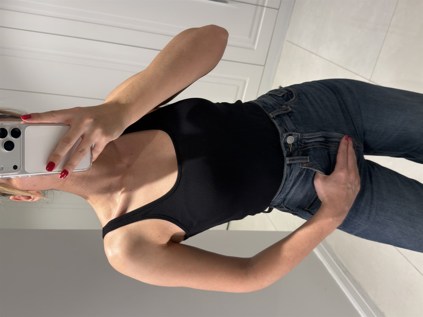 Sophia Siyah Askılı Atlet