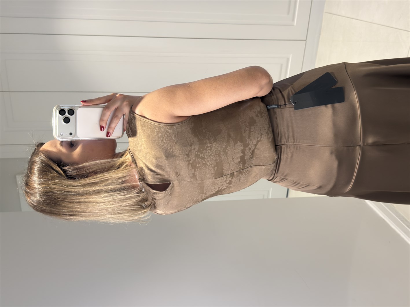 Tierney Bej Degaje Yaka Bluz