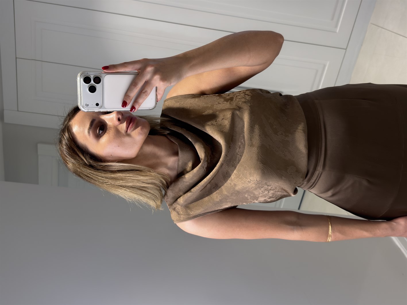 Tierney Bej Degaje Yaka Bluz