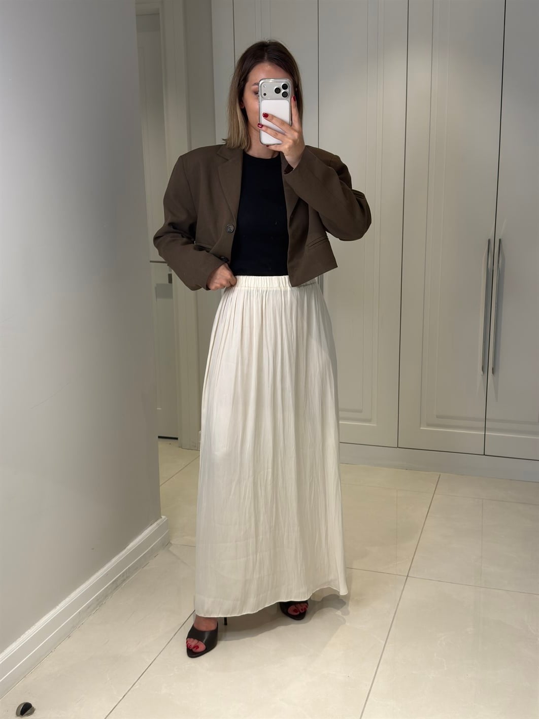 Tosca Ekru Saten Etek