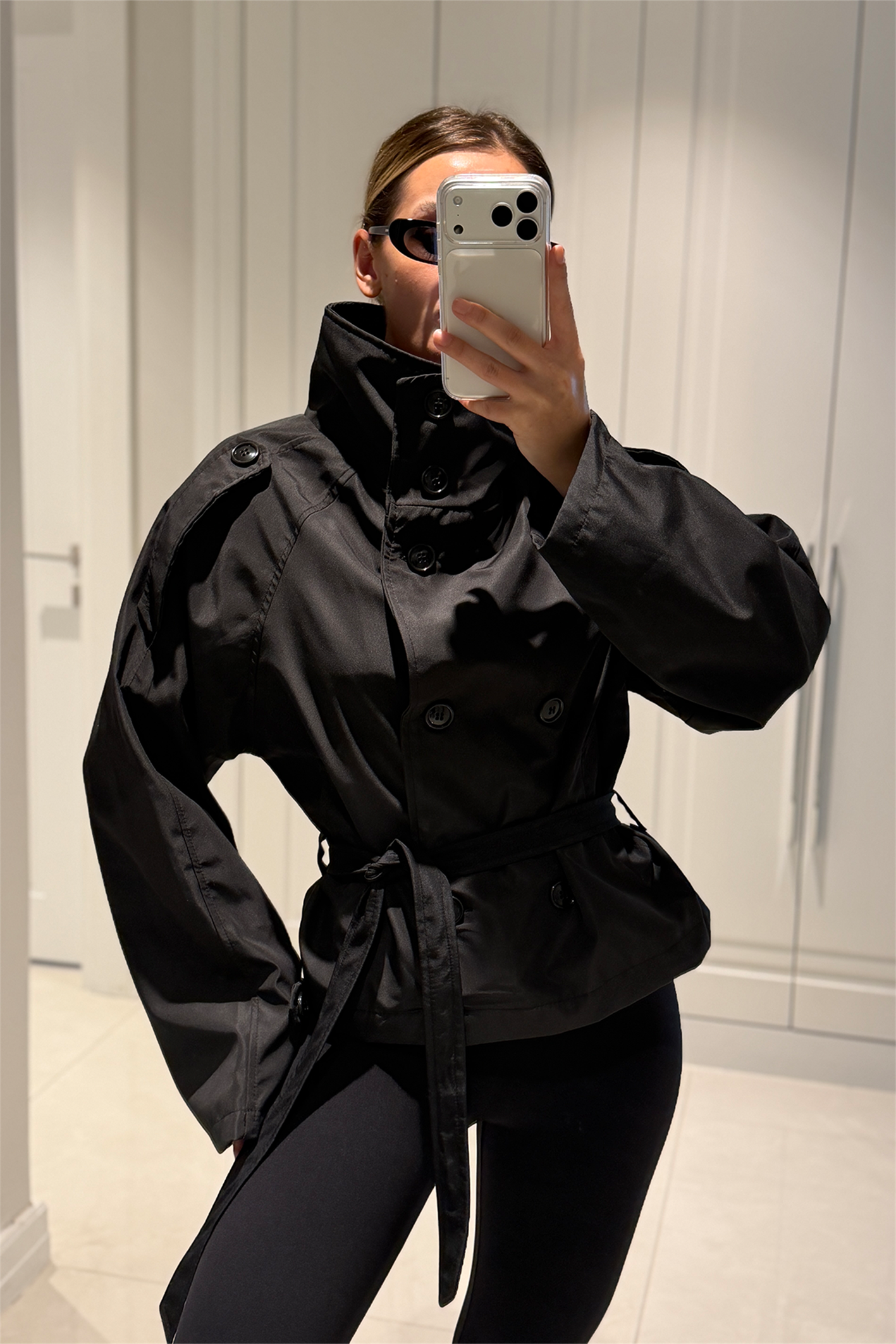 Valery Siyah Dik Yaka Trençkot