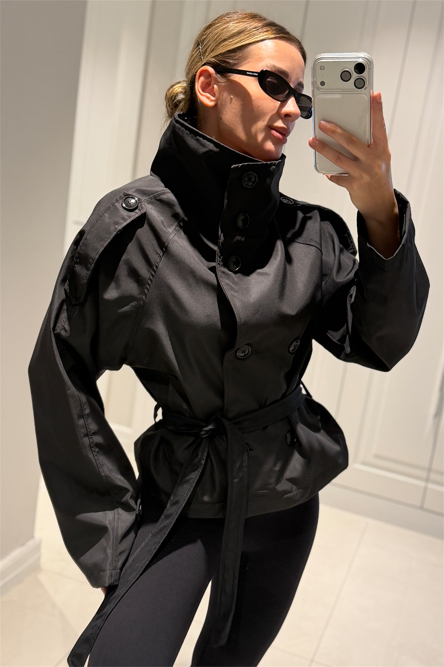 Valery Siyah Dik Yaka Trençkot