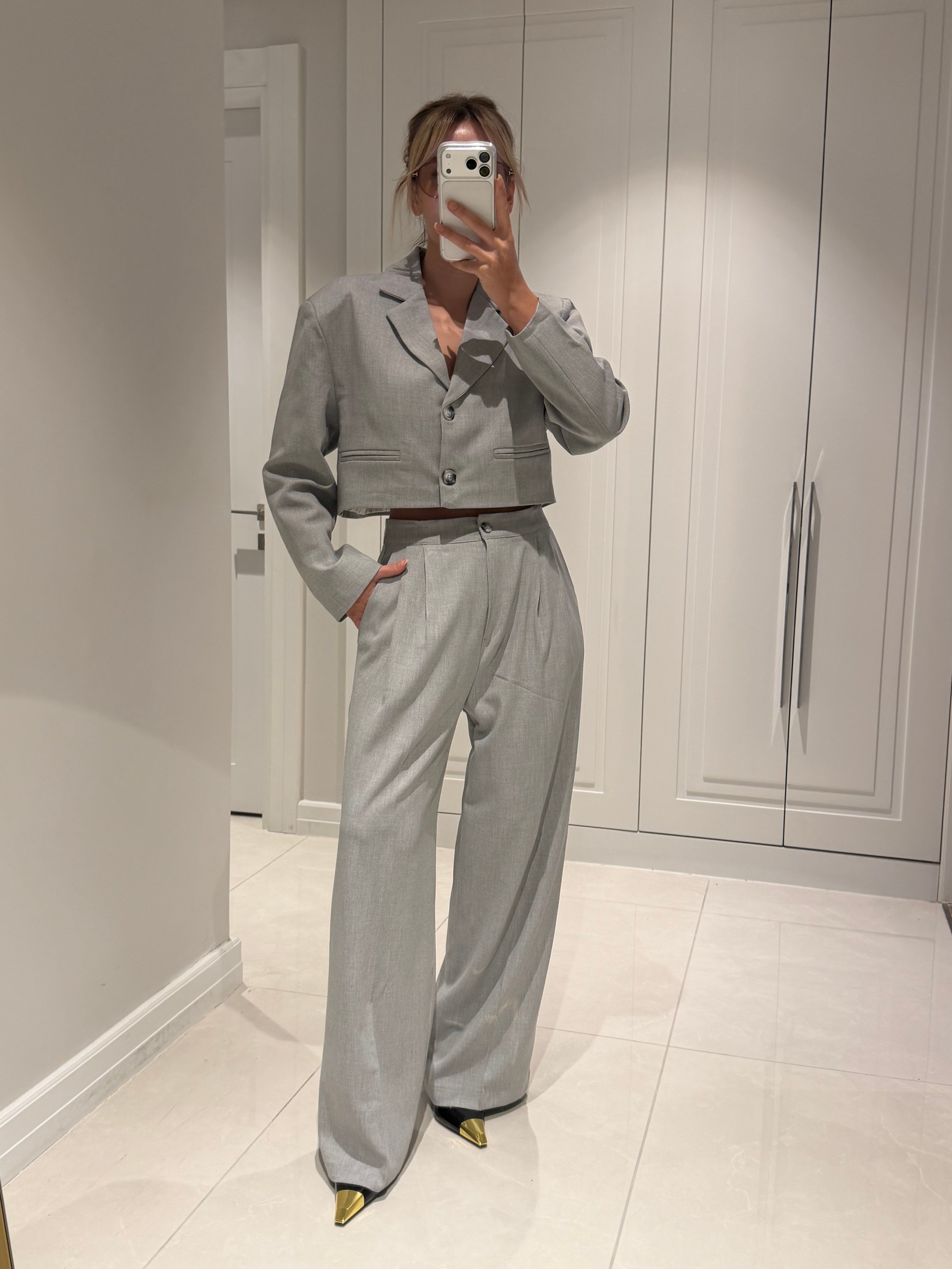 Anna Gri Vatkalı Blazer Ceket Takım