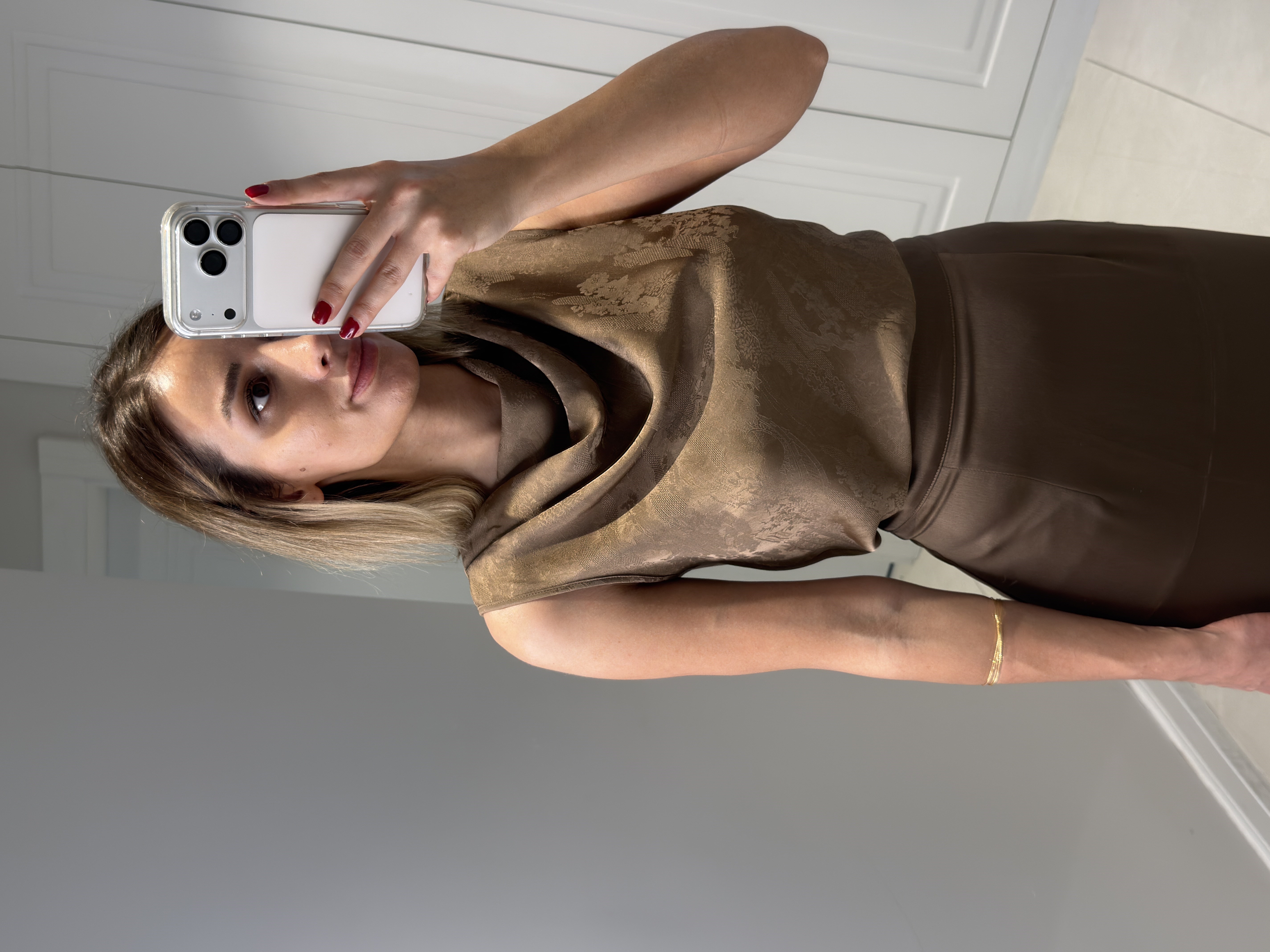 Tierney Bej Degaje Yaka Bluz