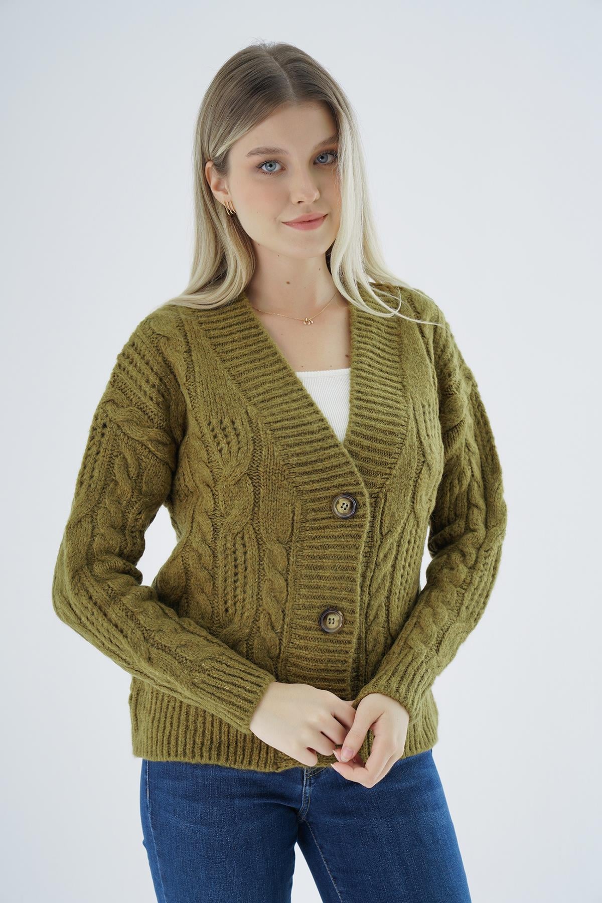 Kadın Olive Oversize V Yaka Saç Örgülü Ajurlu Düğmeli Yün Karışımlı Triko Örme Uzun Hırka TRIST-6161