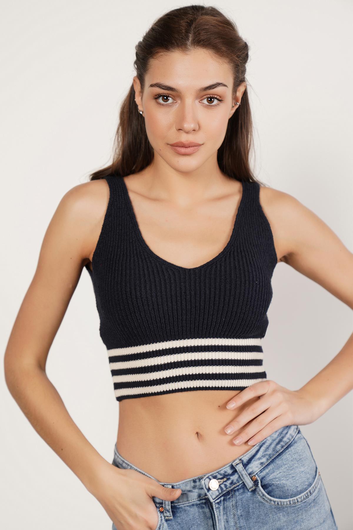 Trist Star Lacivert %100 Organik Pamuk Likralı Crop Triko Atlet  Örme Bluz TRIST-6106