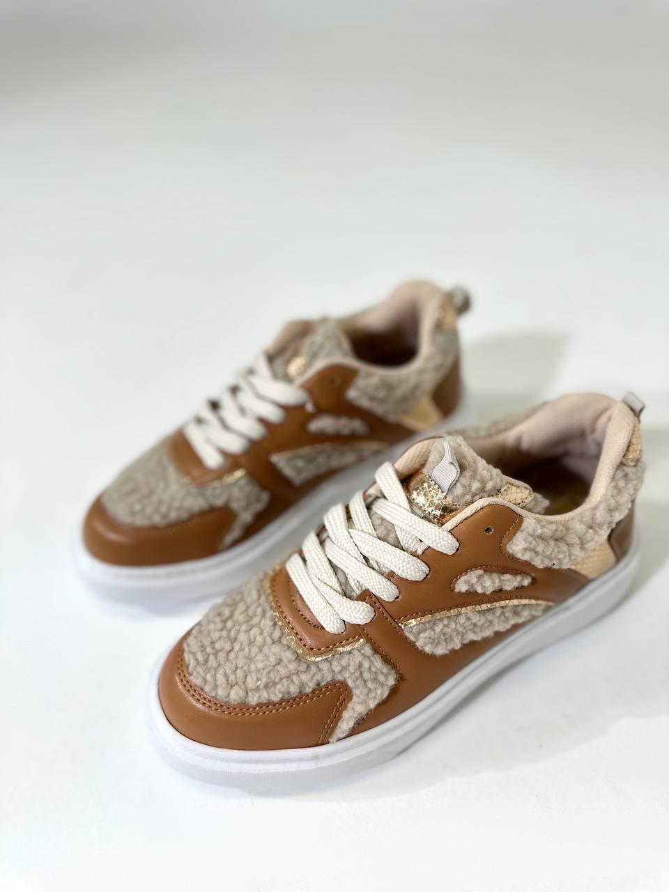 063-100 Camel Peluş Kadın Spor Ayakkabı