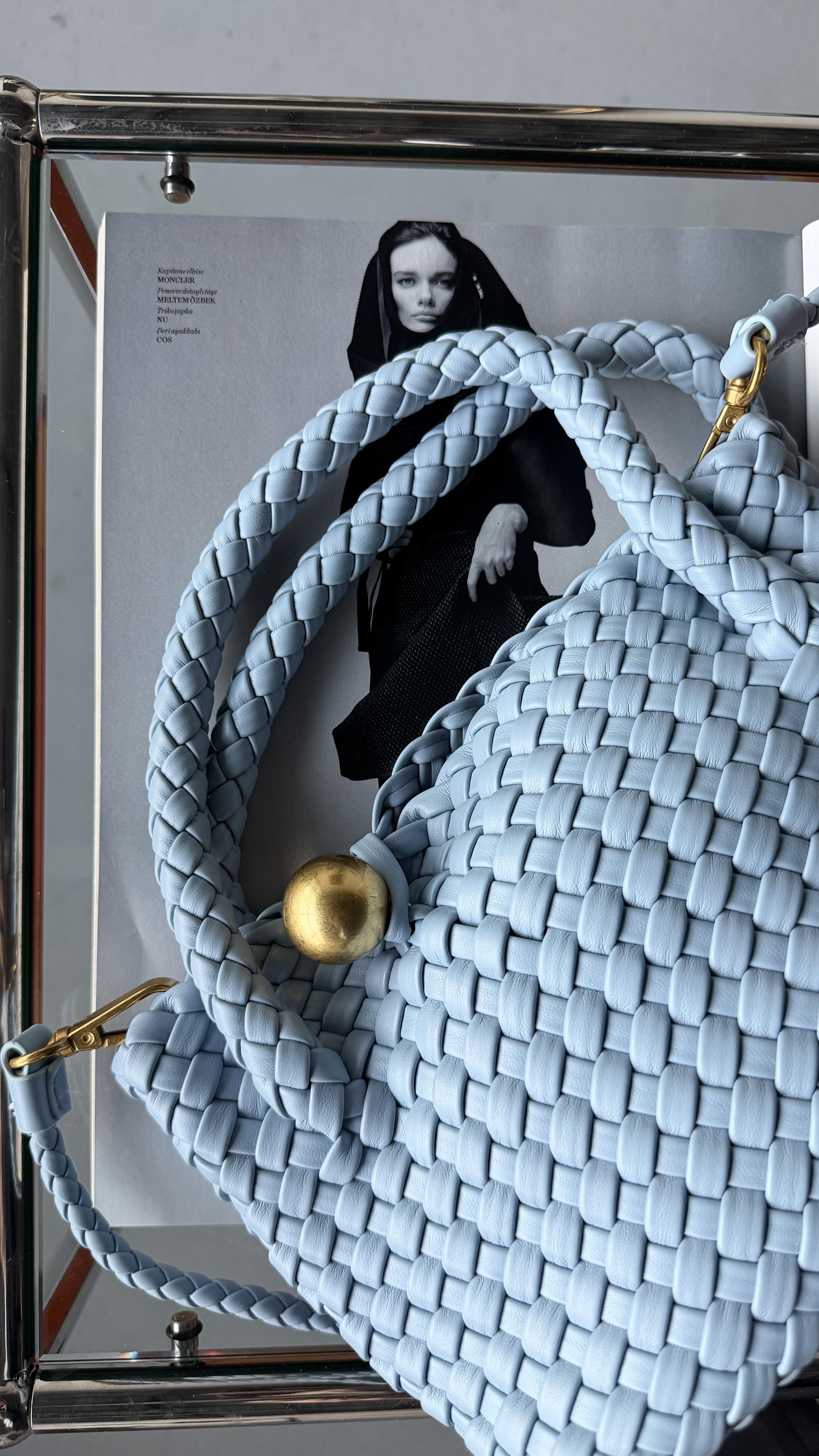 Bebe Mavi El Örgüsü Gold Tokalı Kadın Çanta