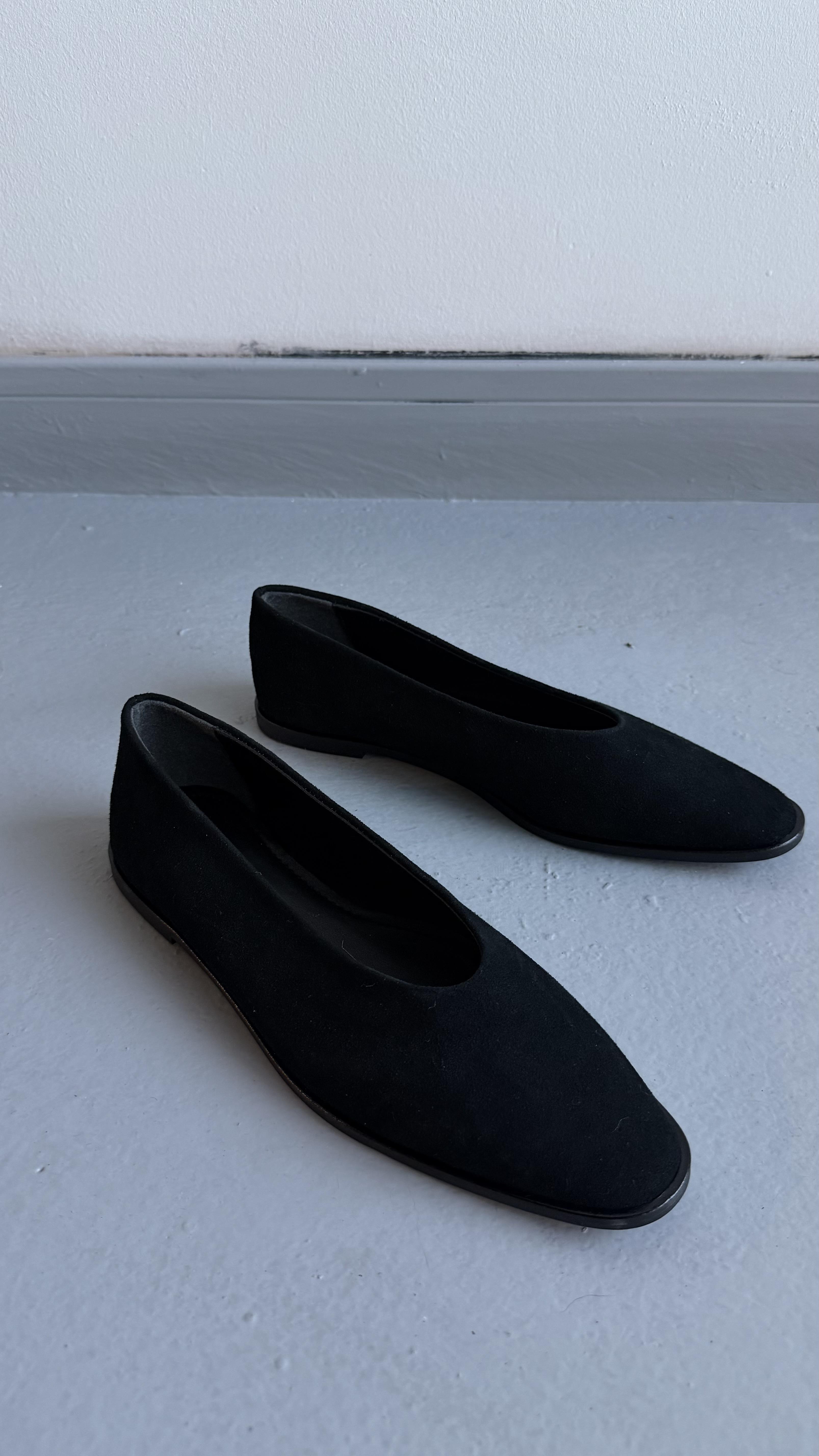 Ella Siyah Süet Kadın Babet Ayakkabı