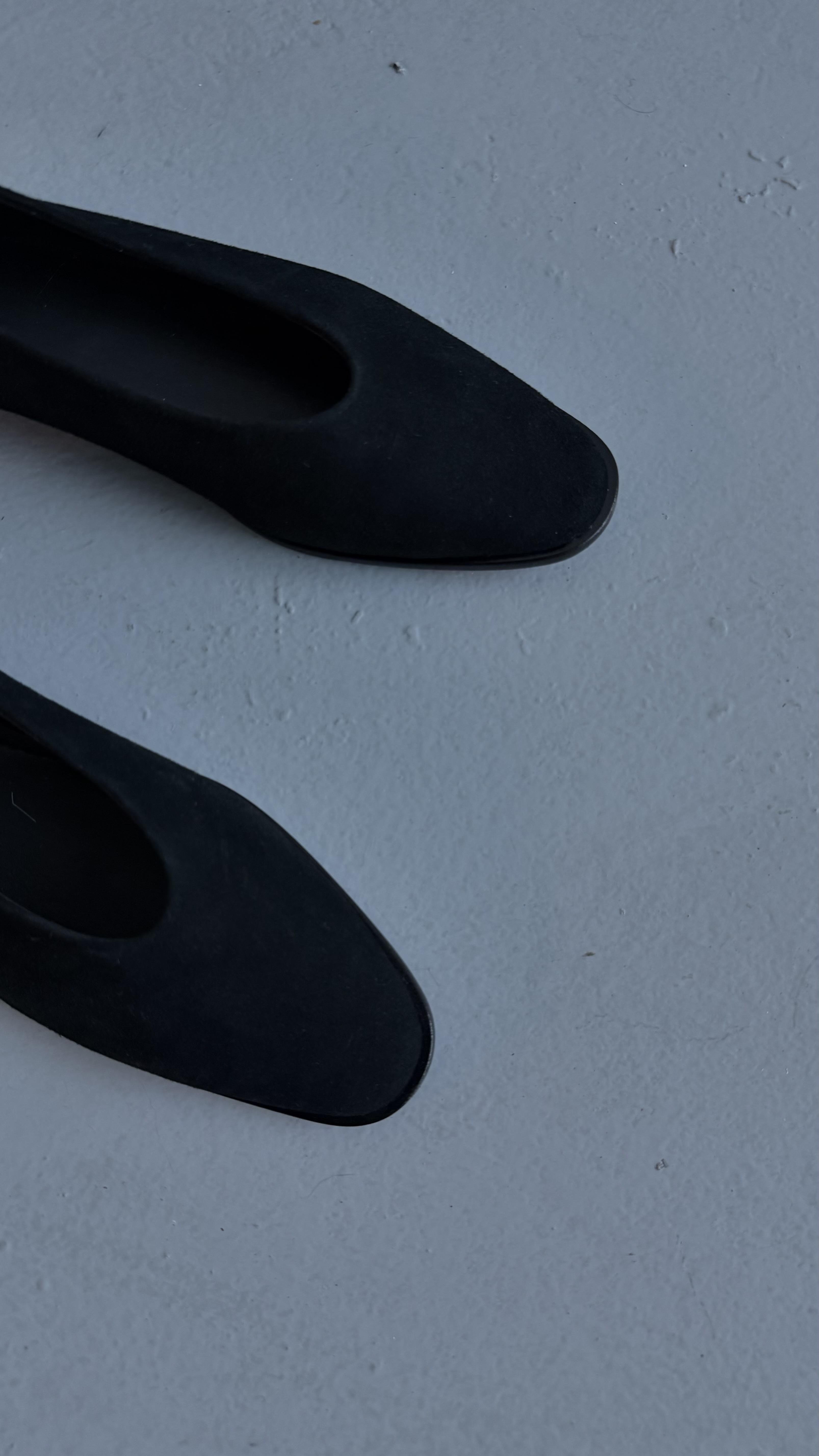 Ella Siyah Süet Kadın Babet Ayakkabı