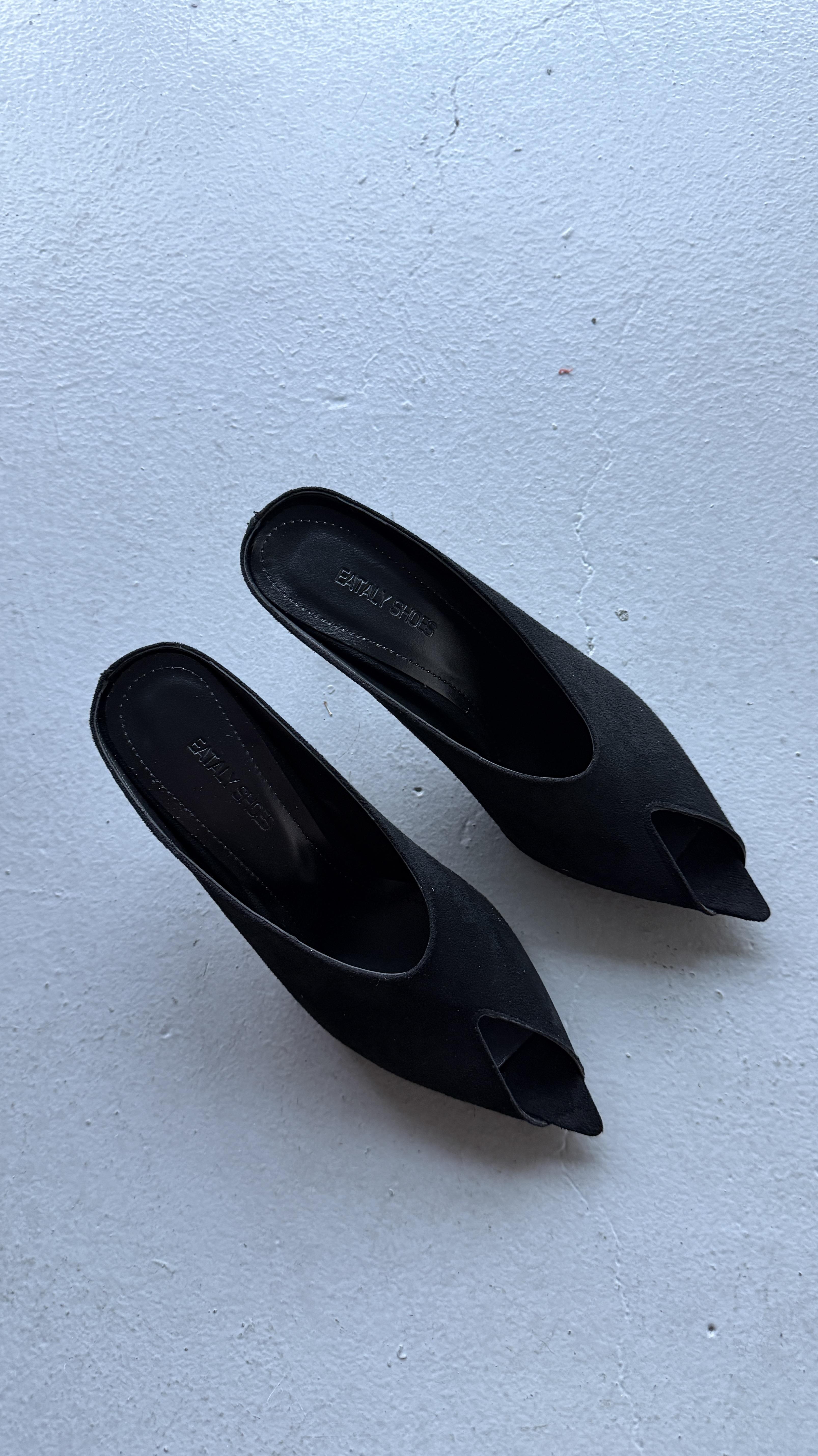 Elmira Süet Sivri Burun Topuklu Terlik Siyah