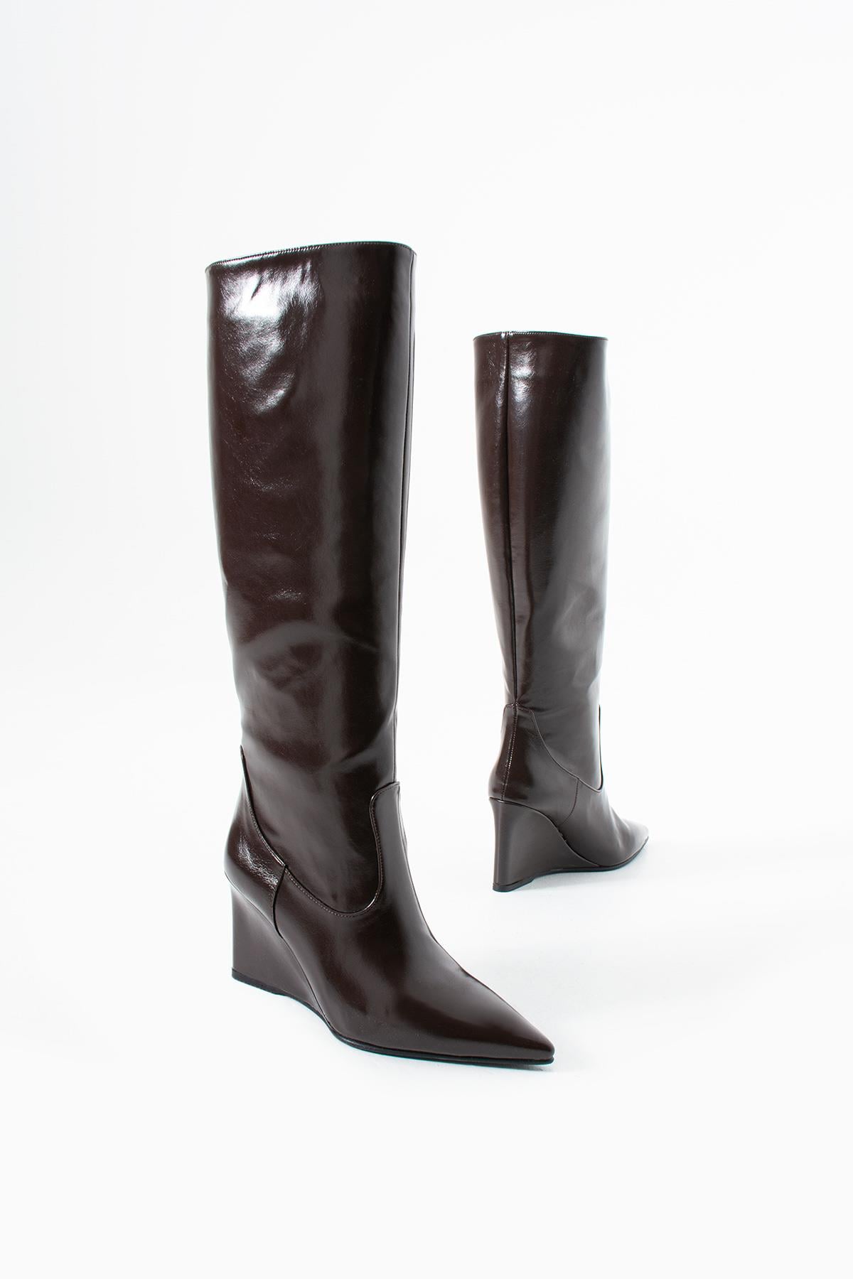 Harper Sivri Burun Dolgu Topuk Acı Kahve Kadın Çizme