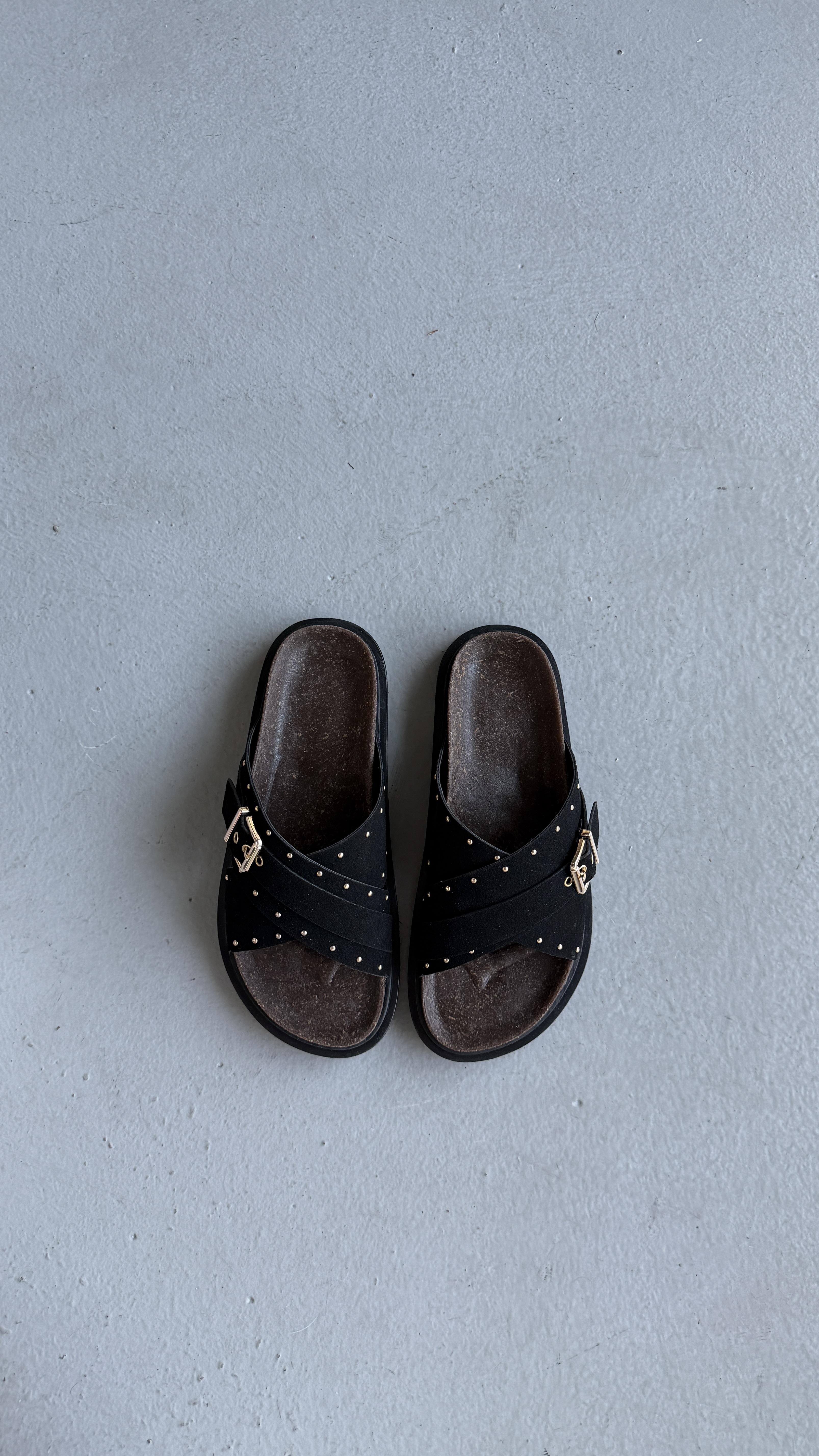 Mocca Muse Siyah Tokalı Comfort Terlik