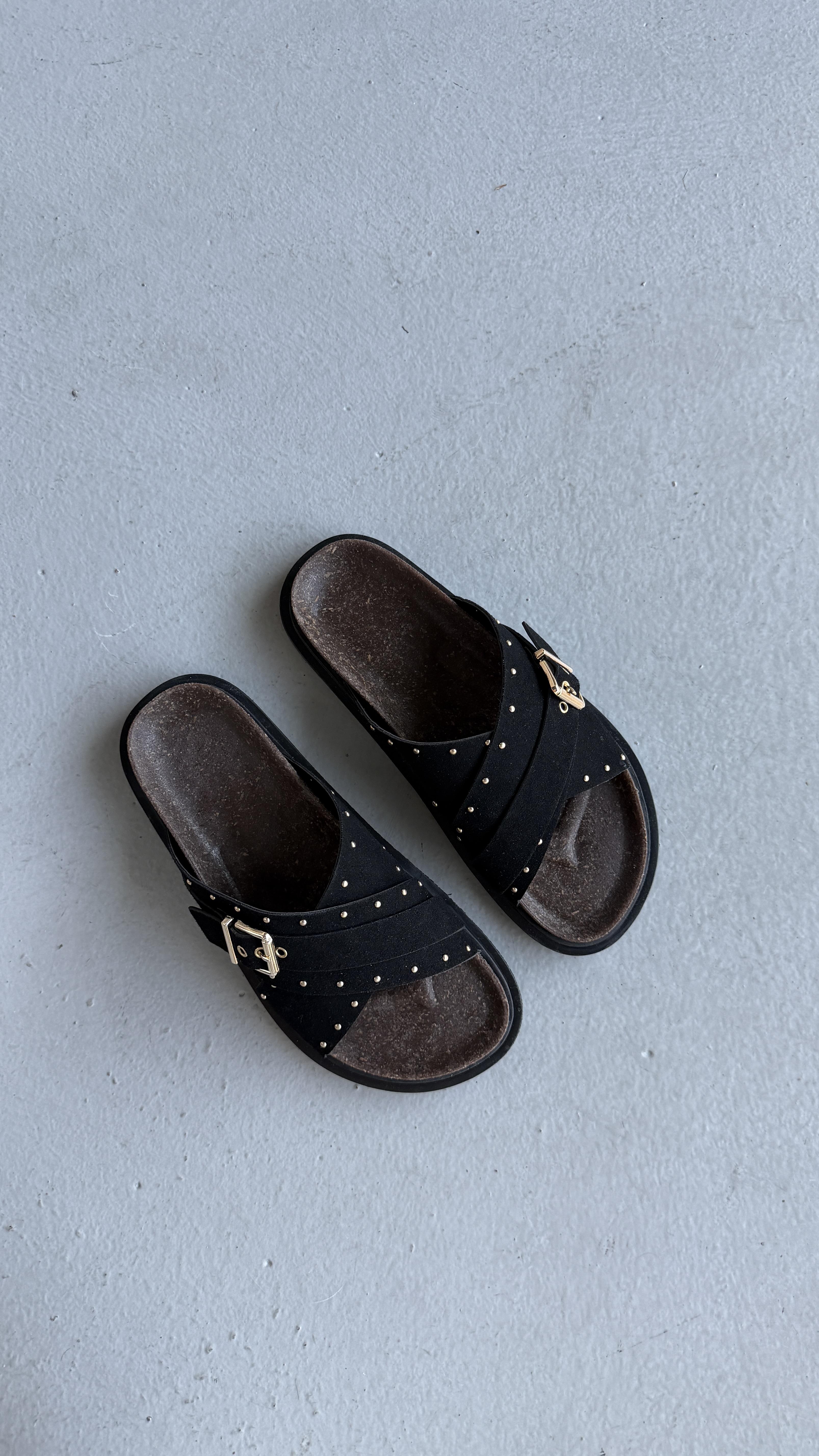 Mocca Muse Siyah Tokalı Comfort Terlik