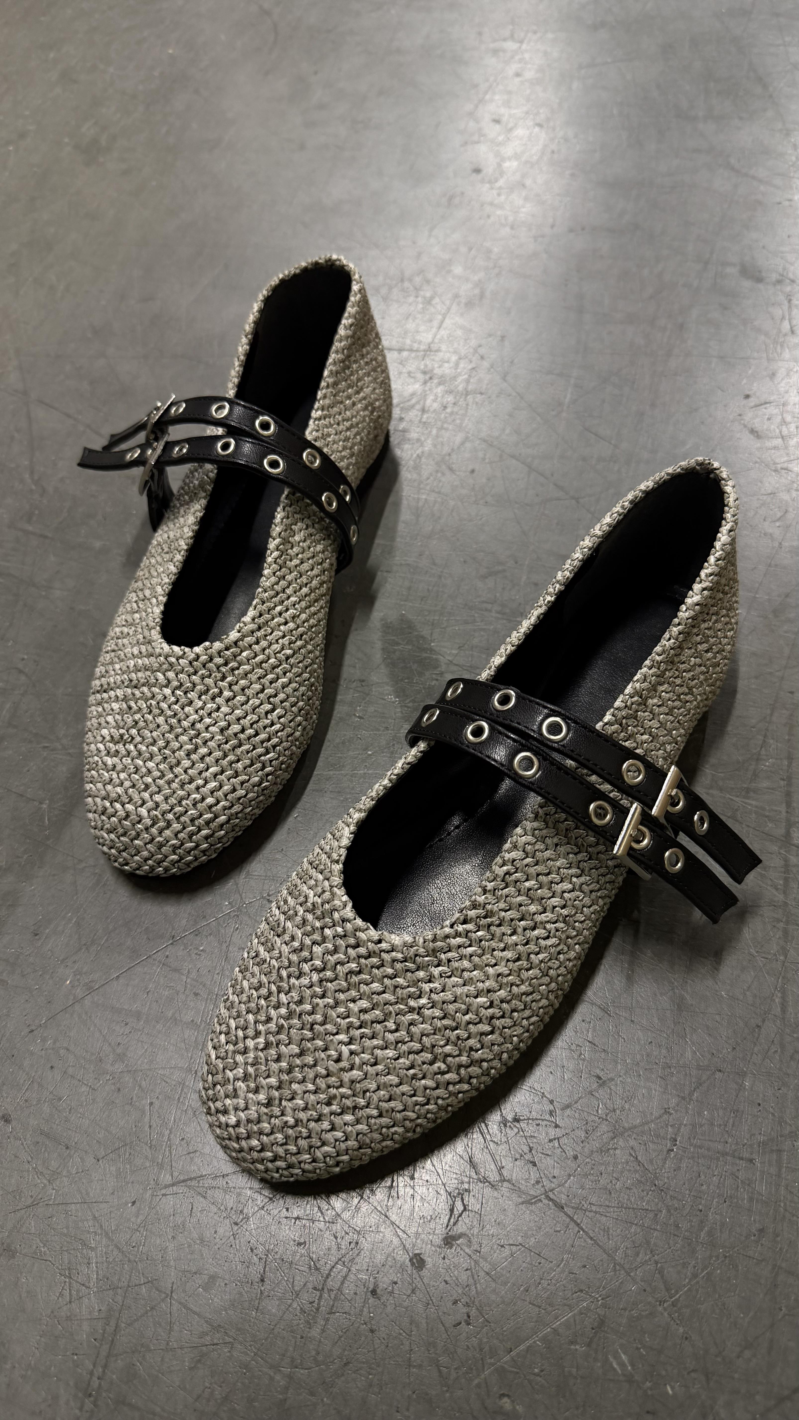 Portofino Gri Hasır Siyah Kemer Detaylı Babet