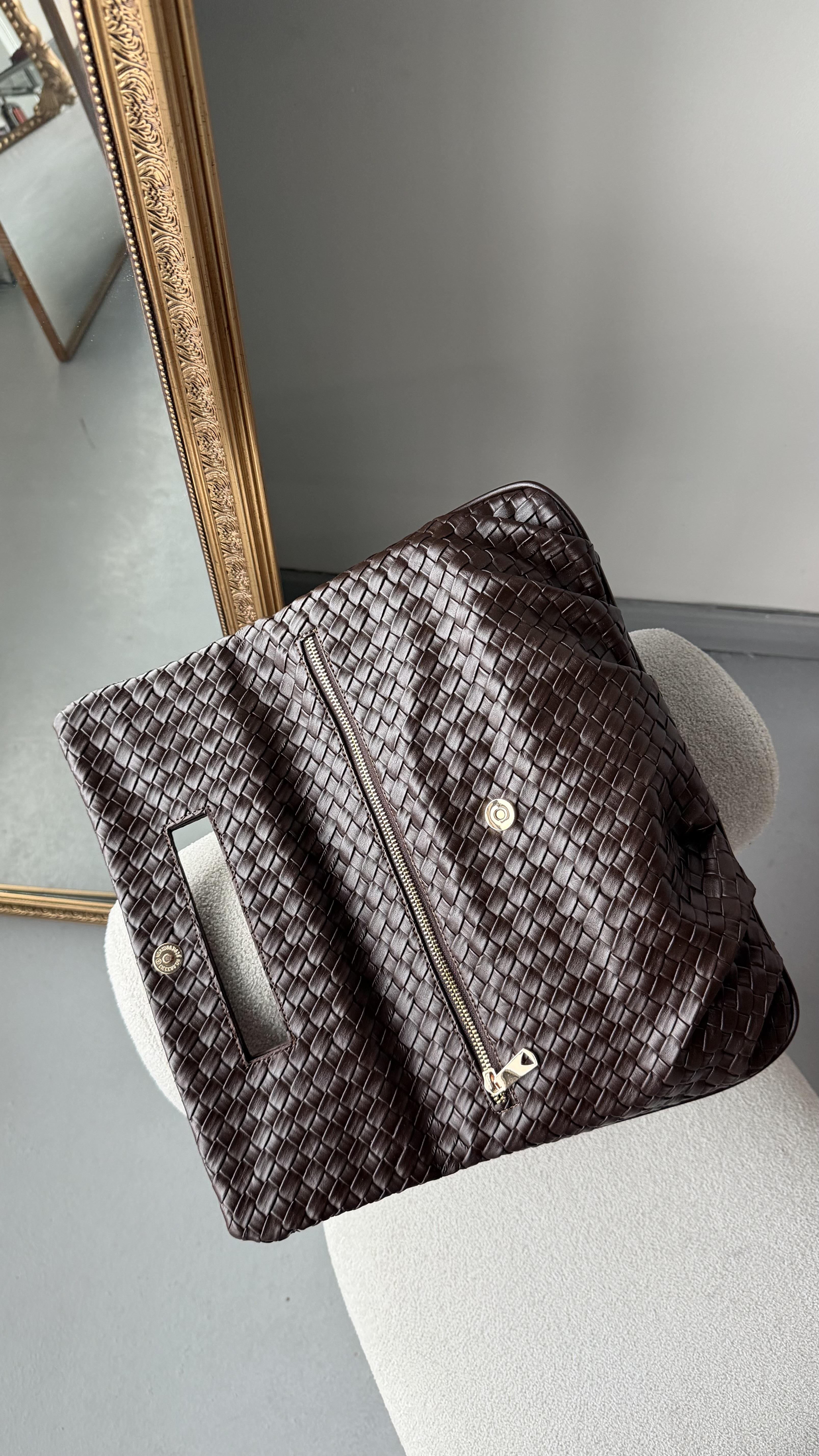 Quiet Rouge Acıkahve Örgü Deri Clutch Çanta