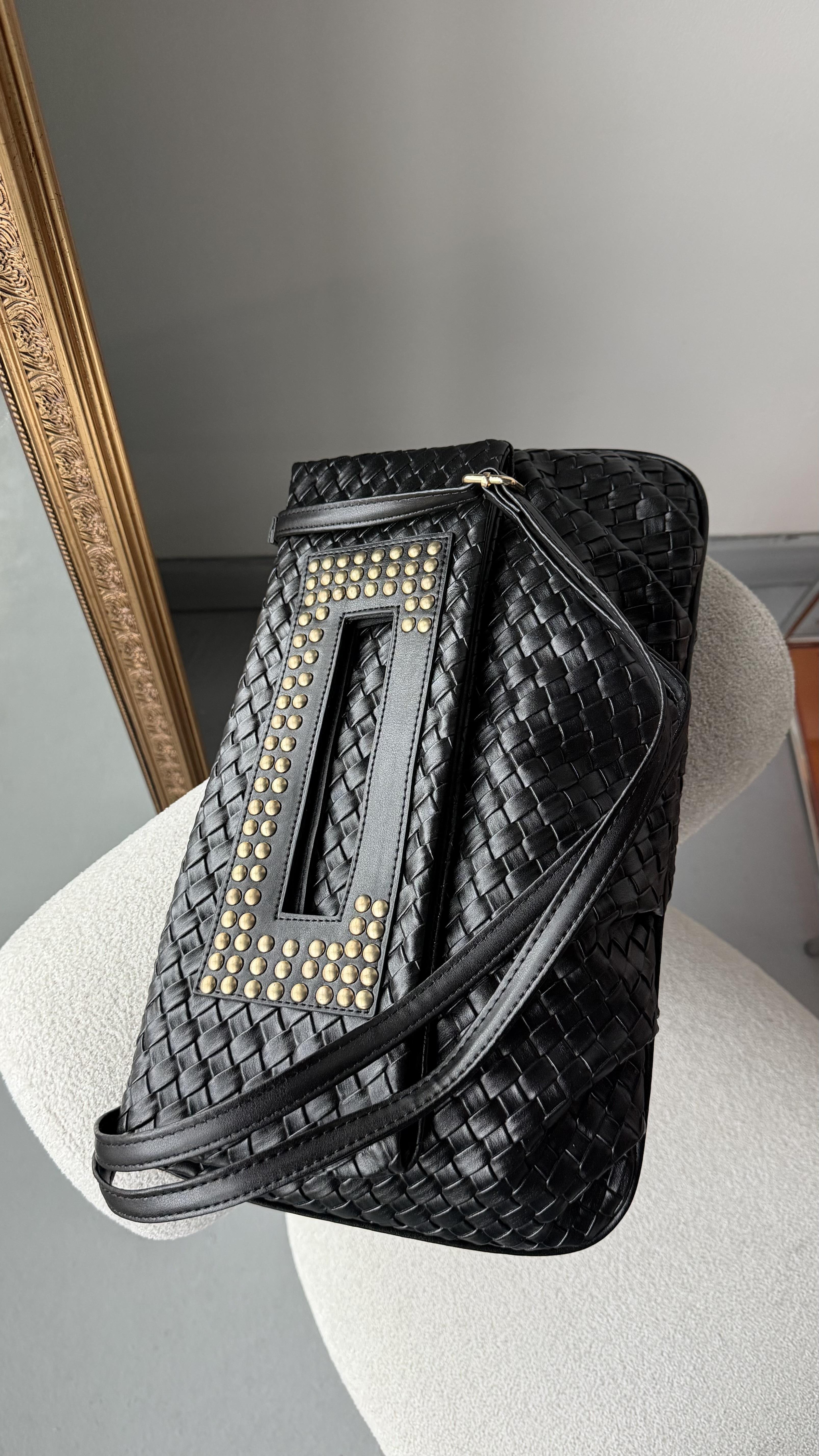 Quiet Rouge Siyah Örgü Deri Clutch Çanta