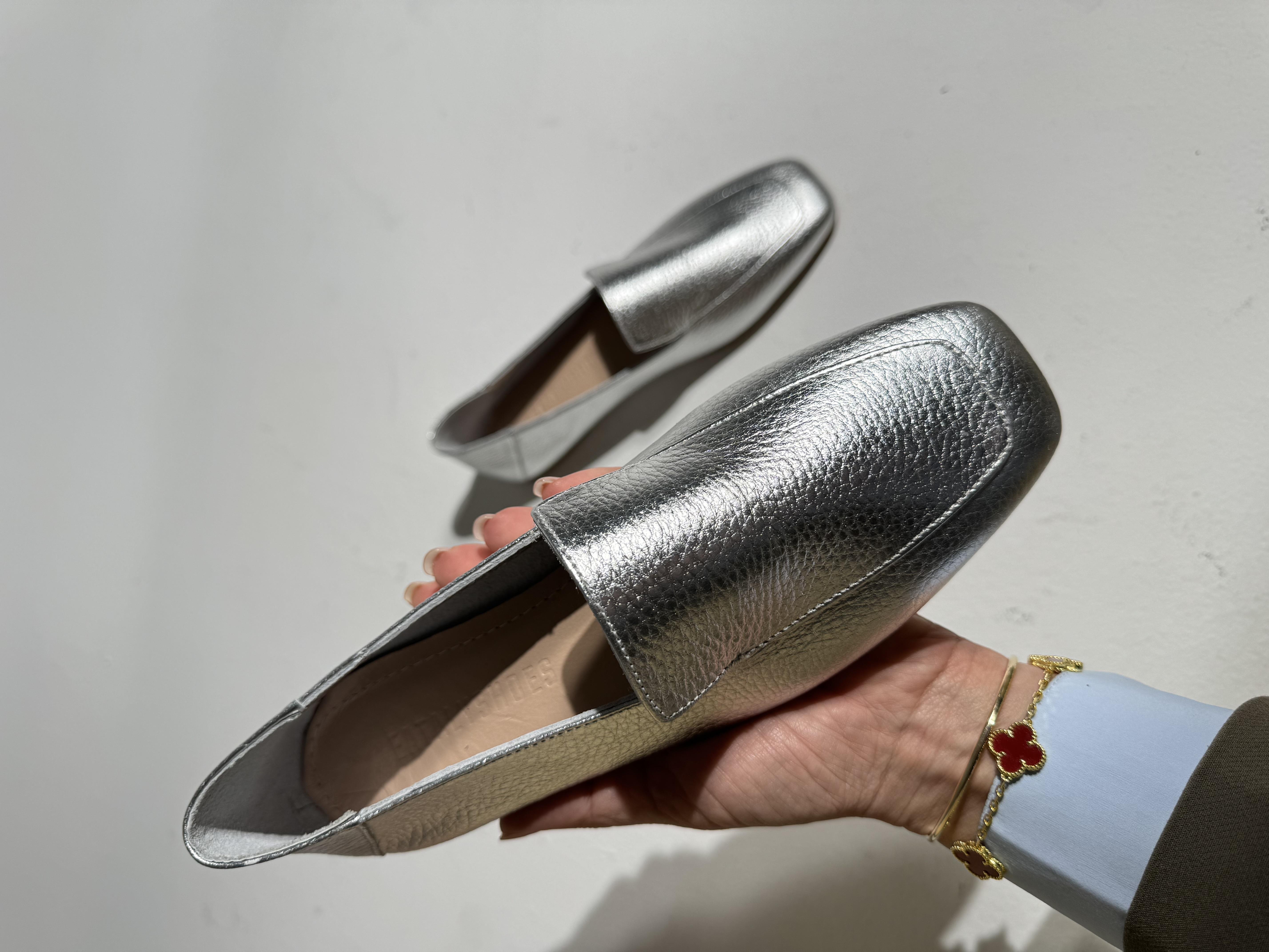 Sid Gümüş Kare Burun Deri Babet