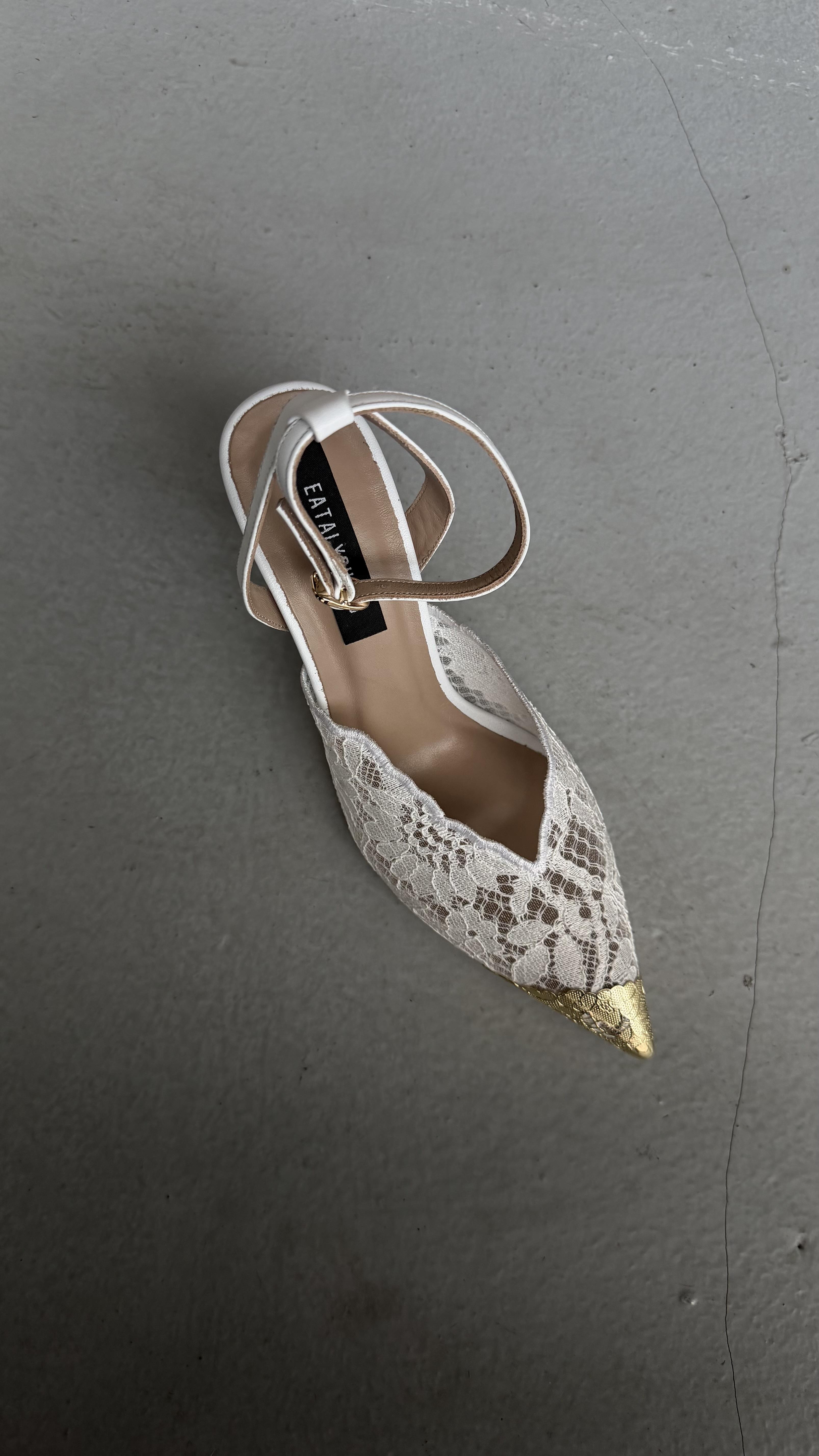 White Icon Beyaz Dantel Bilekten Bağlı Stiletto