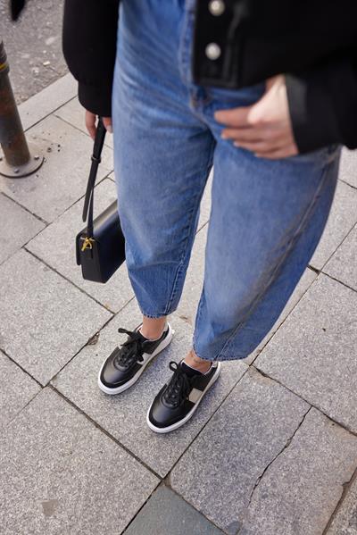 053-22512 Siyah Gümüş Kenarları Renkli Kadın Spor