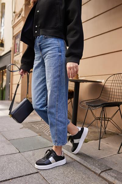 053-22512 Siyah Gümüş Kenarları Renkli Kadın Spor