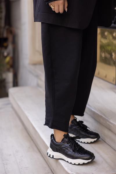 192 Kapitone Siyah Kadın Spor 