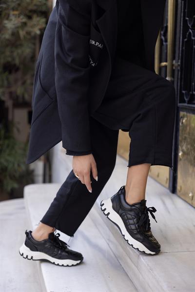 192 Kapitone Siyah Kadın Spor 