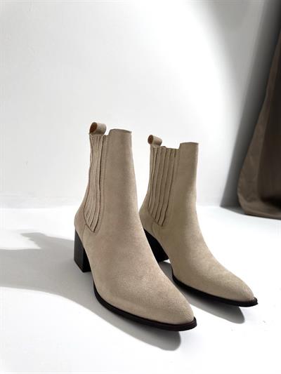 23K-004 Bej Süet Kadın Topuklu Bot