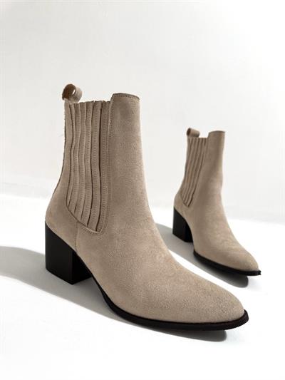 23K-004 Bej Süet Kadın Topuklu Bot