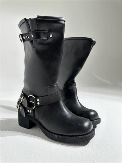 3002 Siyah Tokalı Kadın Çizme