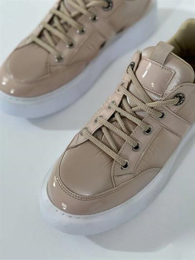 302-23061 Bej Paraşüt Detaylı Kadın Spor