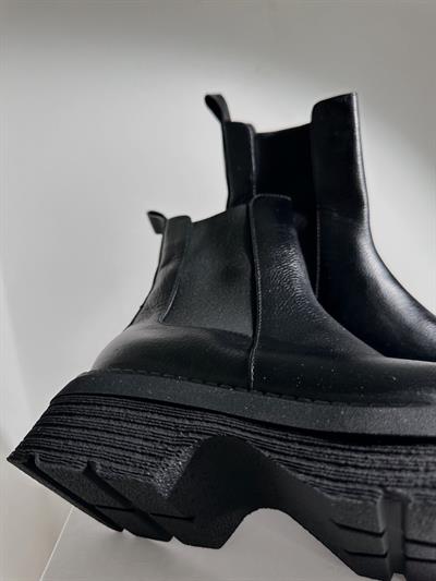 515-23 Siyah Hakiki Deri Kadın Bot